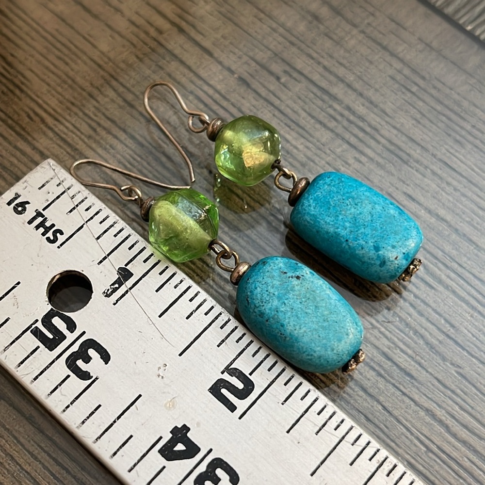 Multi Colored Glass and Dyed Stone Beaded Necklace and Earring Set - Picture 12 of 15